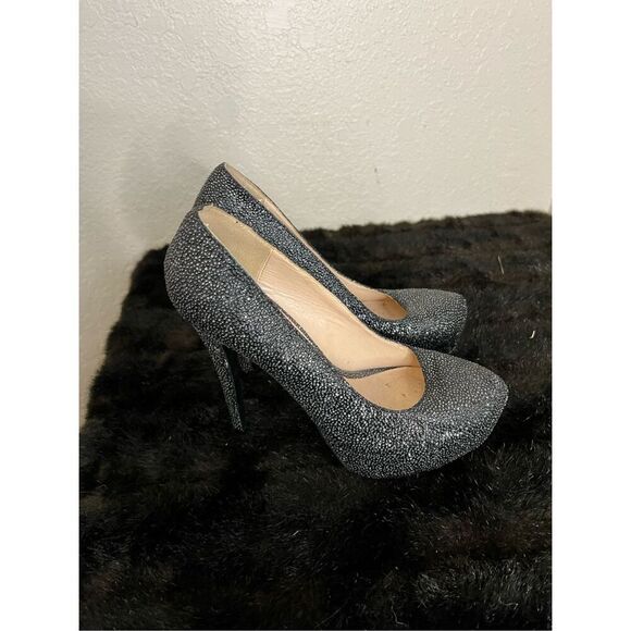 Qupid Metallic Heels - Size 8 stiletto beaded - Picture 1 of 5